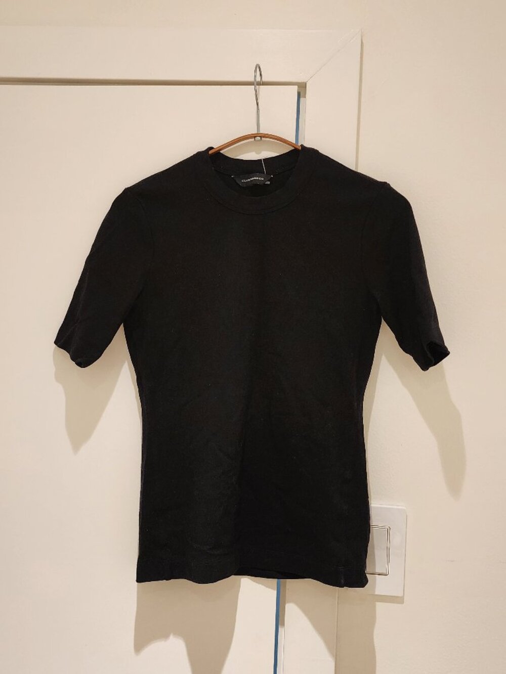 Club Monaco Black Fitted Tee